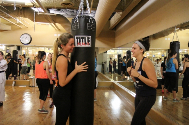 self-defense-hitting-4