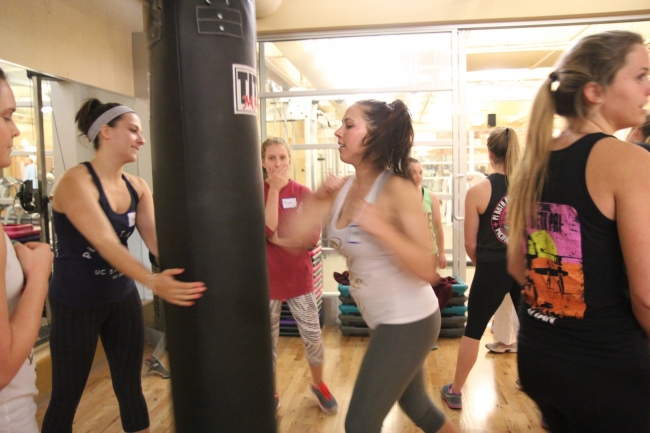 self-defense-hitting-8