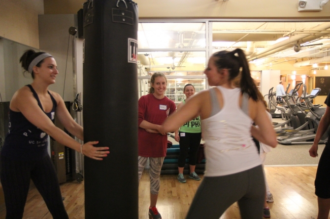 self-defense-hitting-9